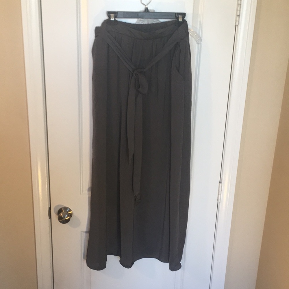 Forever 21+ Long Grey Maxi Skirt with Pockets
